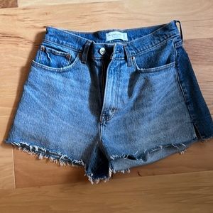 Abercrombie Curve Love Mom Shorts